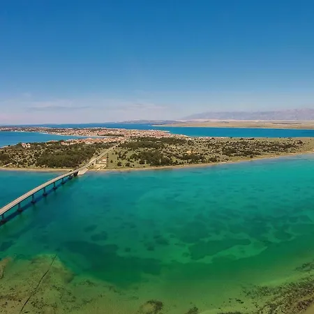 In With Heated Swimming Pool شقة