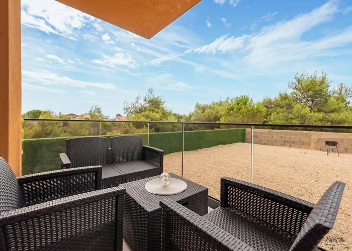 شقة In With Heated Swimming Pool