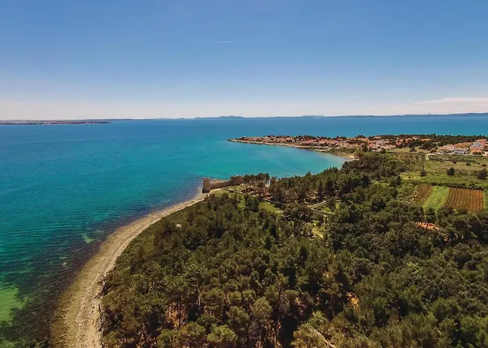 In With Heated Swimming Pool شقة *